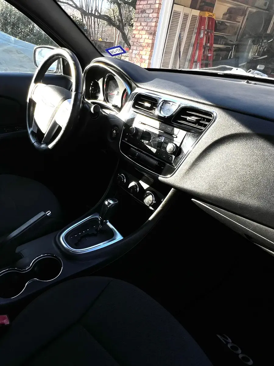 Chrysler 200 center console and dash cleaned